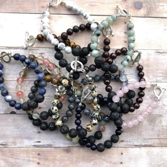 Quartz Aromatherapy Bracelet - Picture 4 of 6